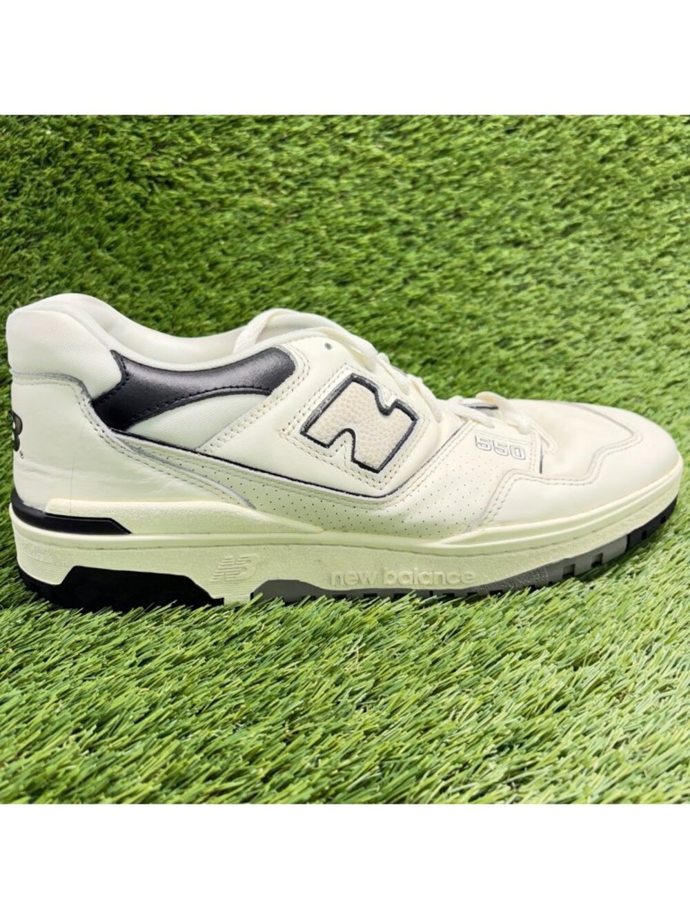 New Balance 550 Mens Size 12 White Black Athletic Walking Leather Shoes Sneakers